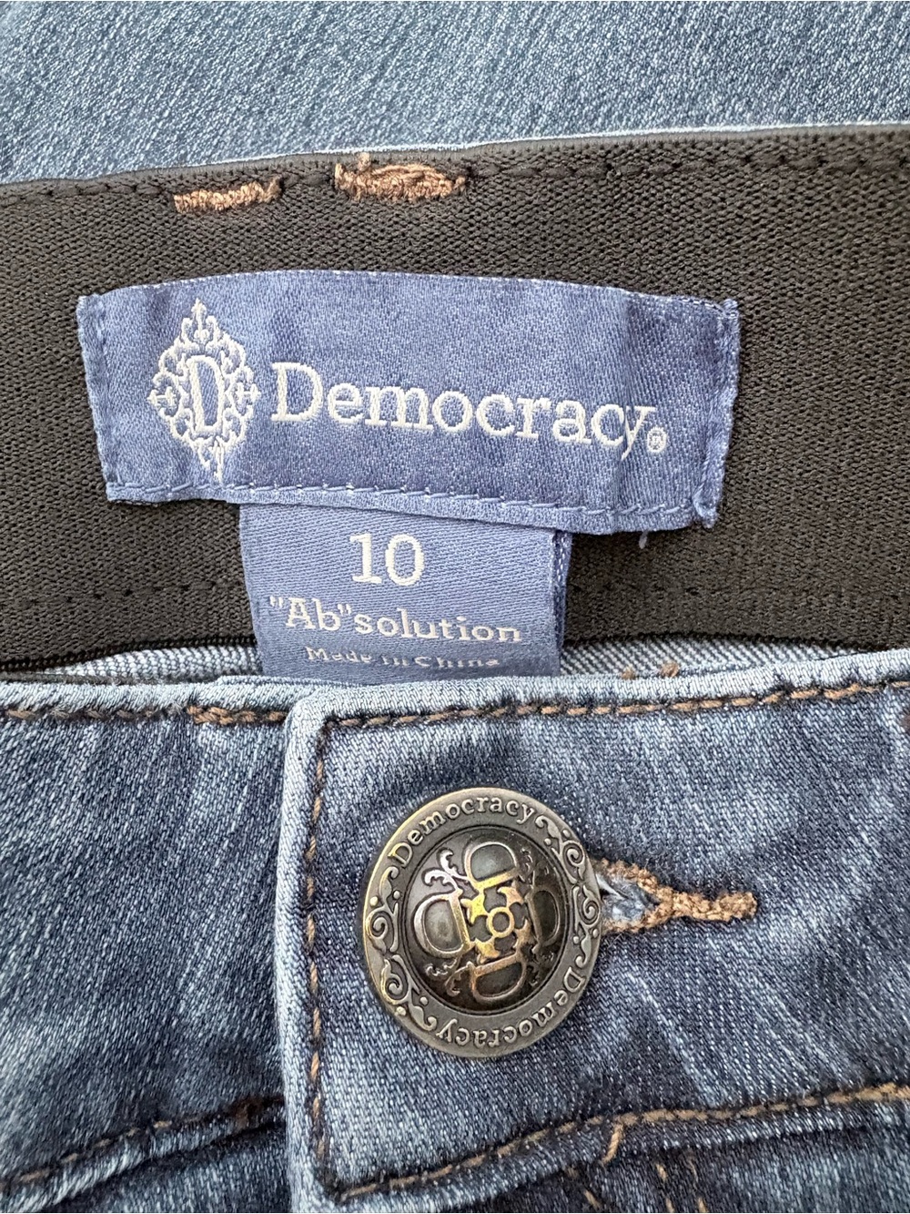 Democracy Medium Wash Straight Leg Jeans - Picture 3 of 4